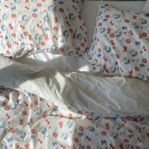 Djerf Avenue Summer Berries Bedding Set